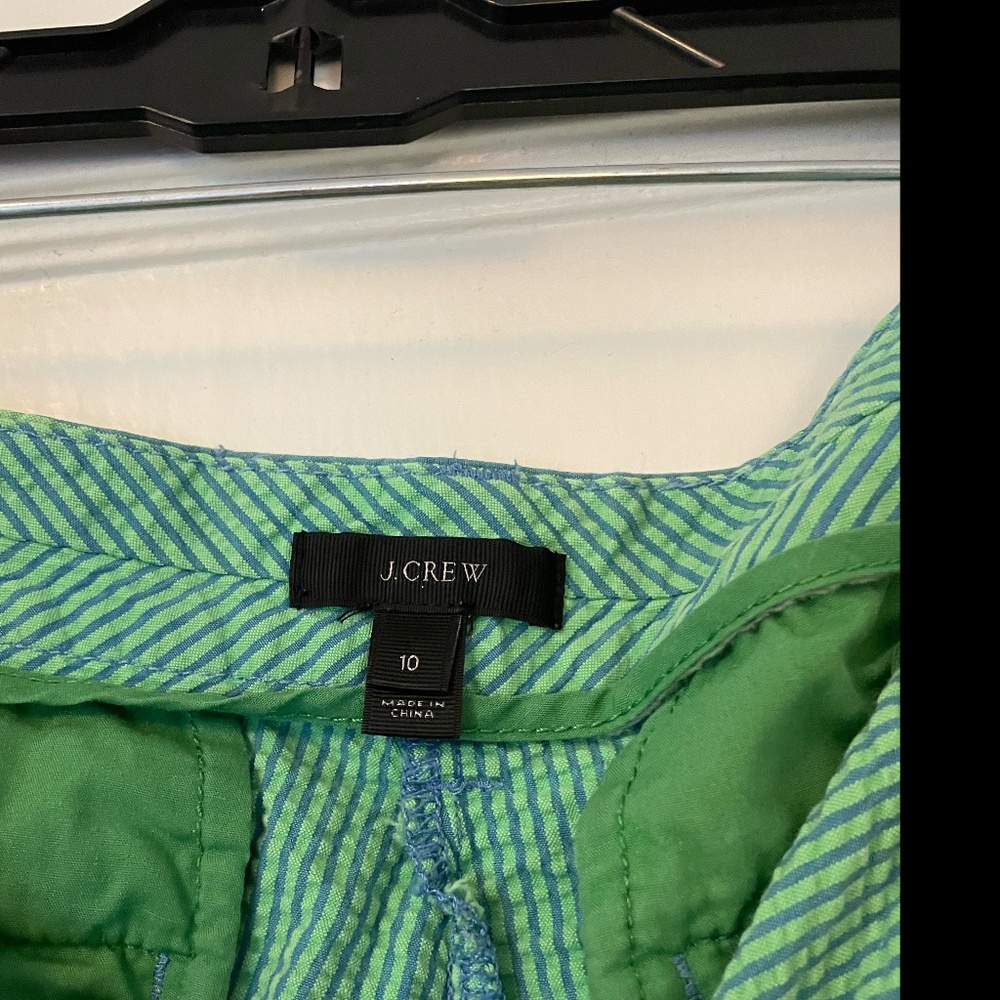 Women's J.Crew Blue/Green Seersucker Shorts, 4.5" inseam, size 10 - Picture 4 of 4